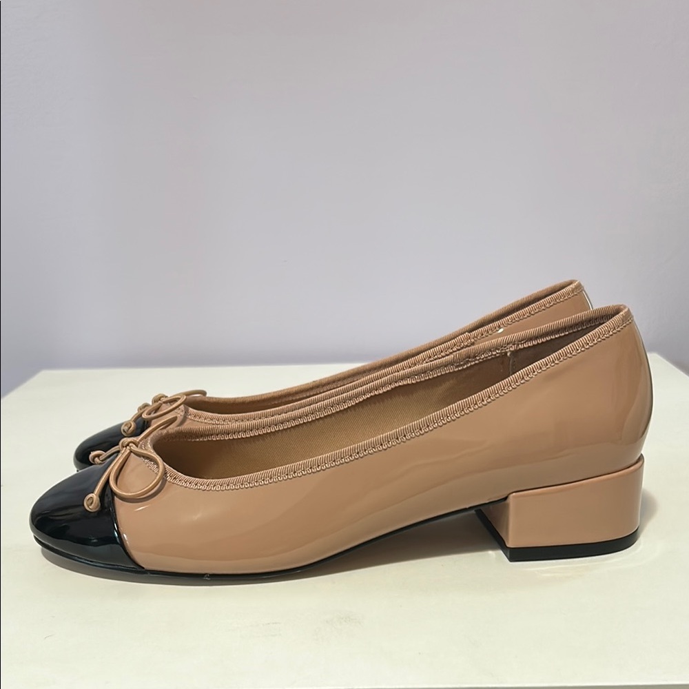 Steve Madden Cream and Black Loafers with Block Heel